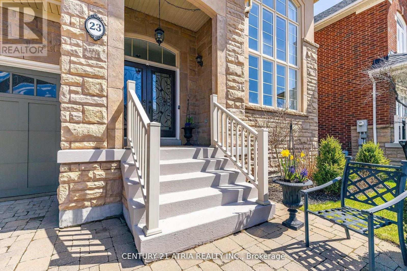 23 WESLOCK CRESCENT - 2
