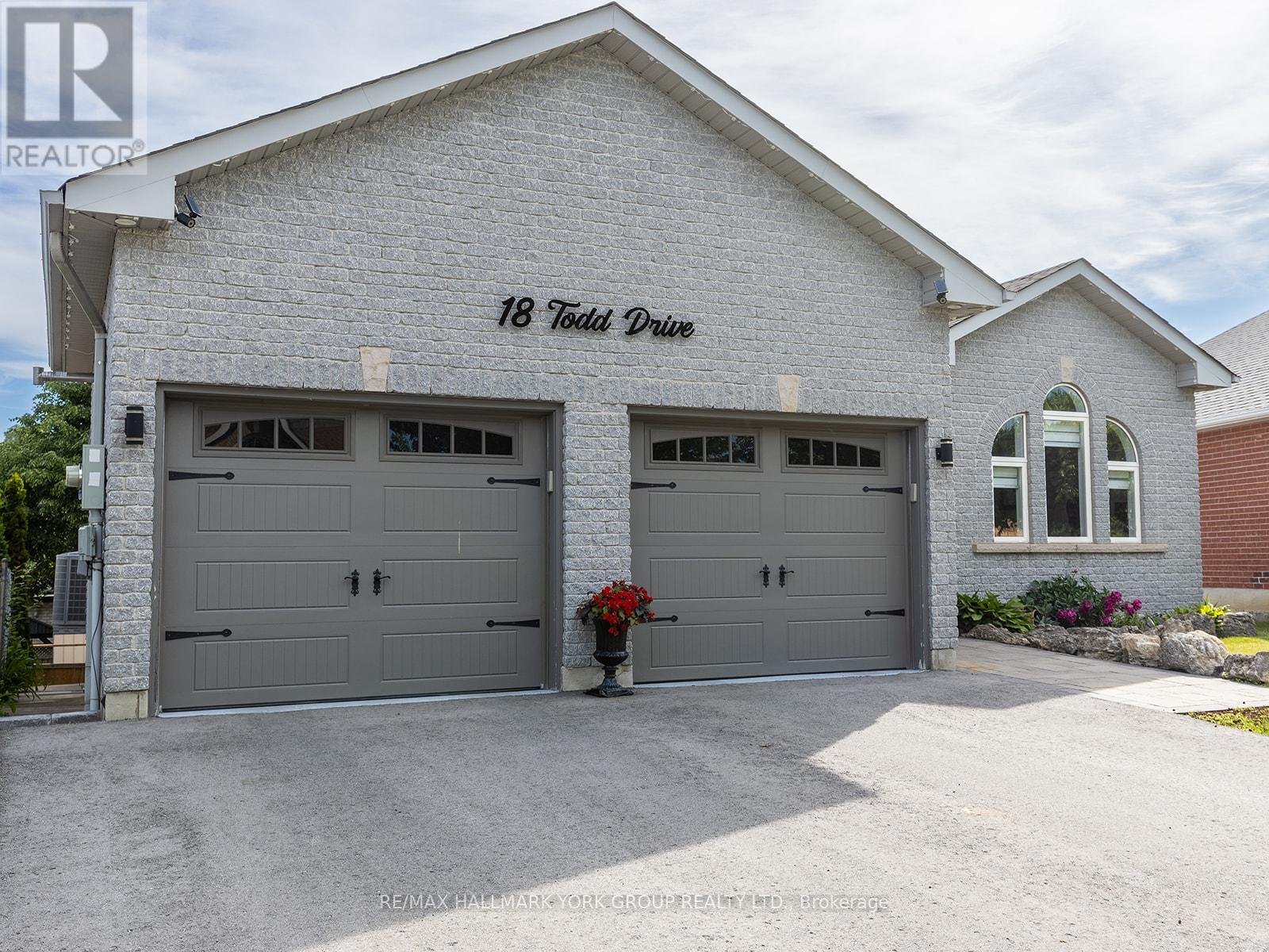18 TODD DRIVE - 3