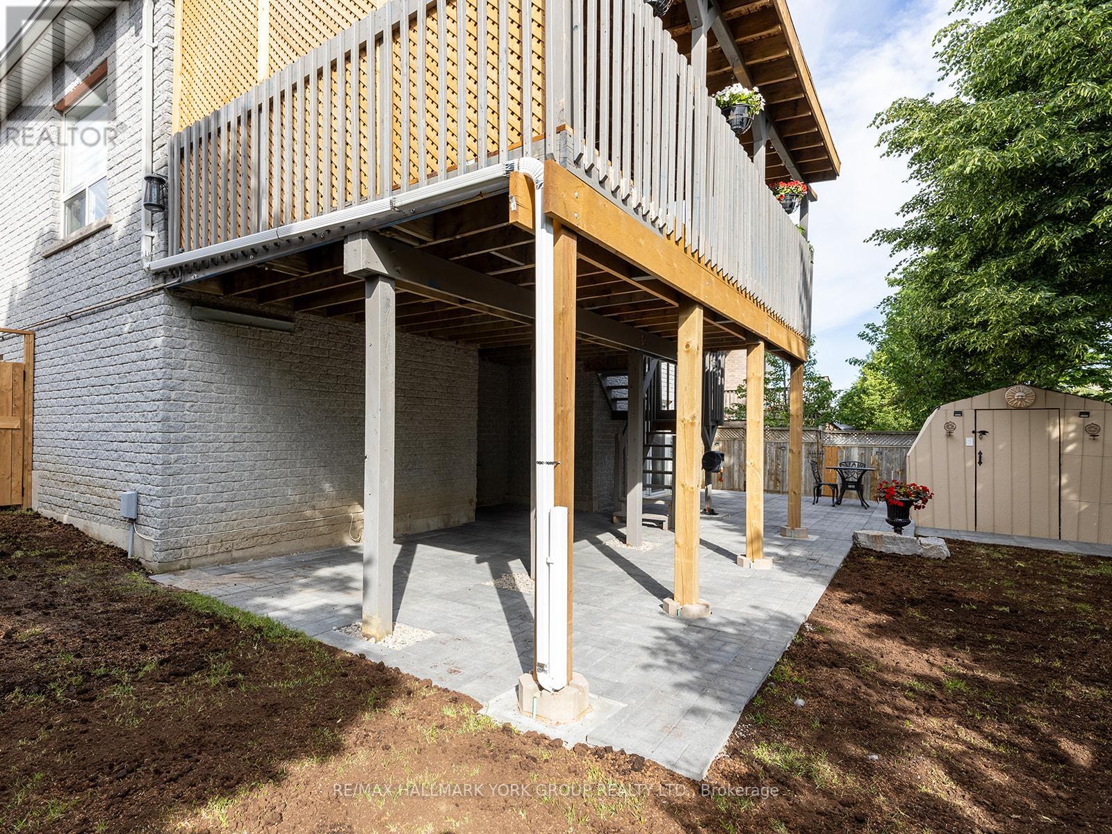 18 TODD DRIVE - 39