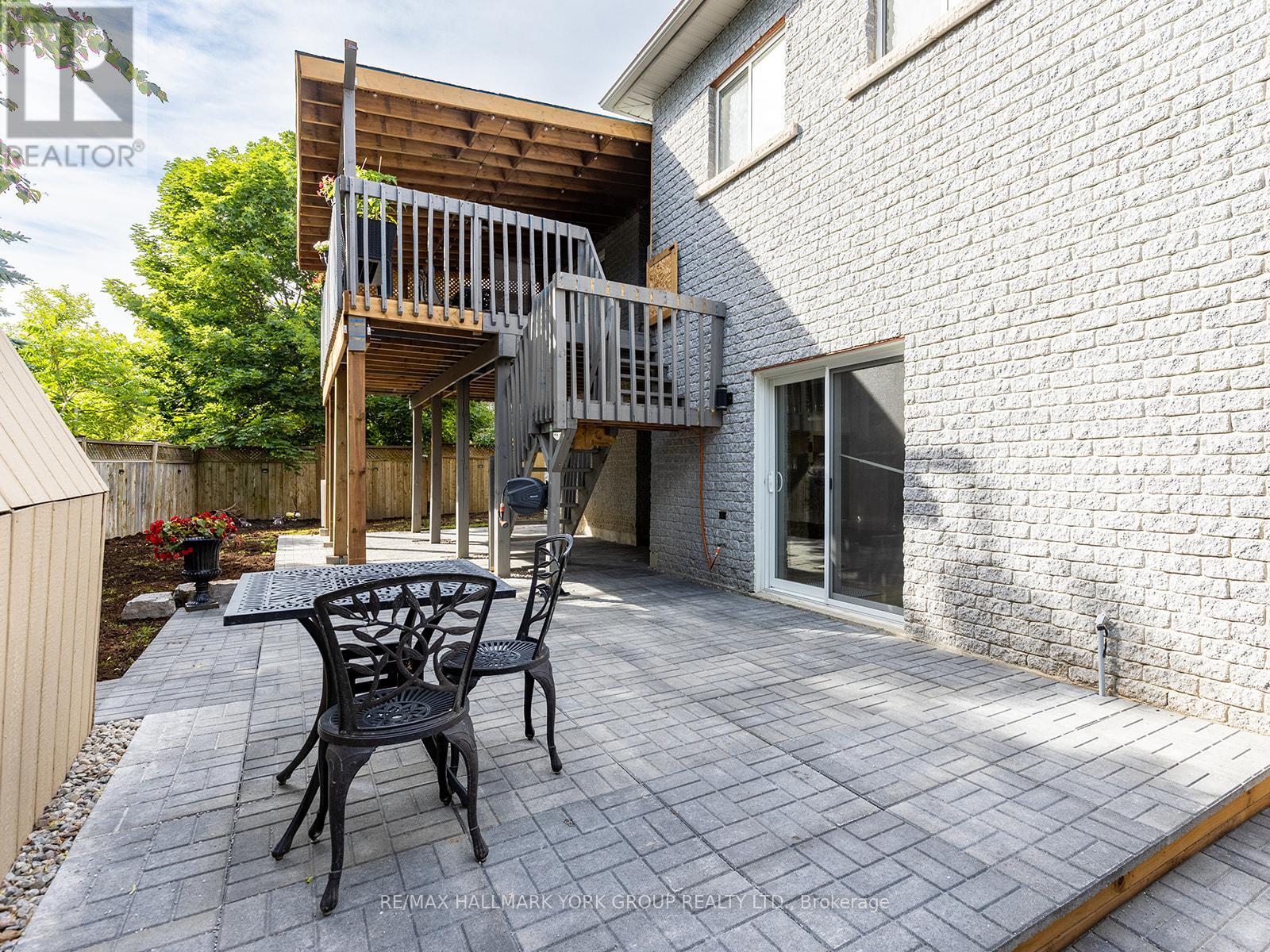 18 TODD DRIVE - 40