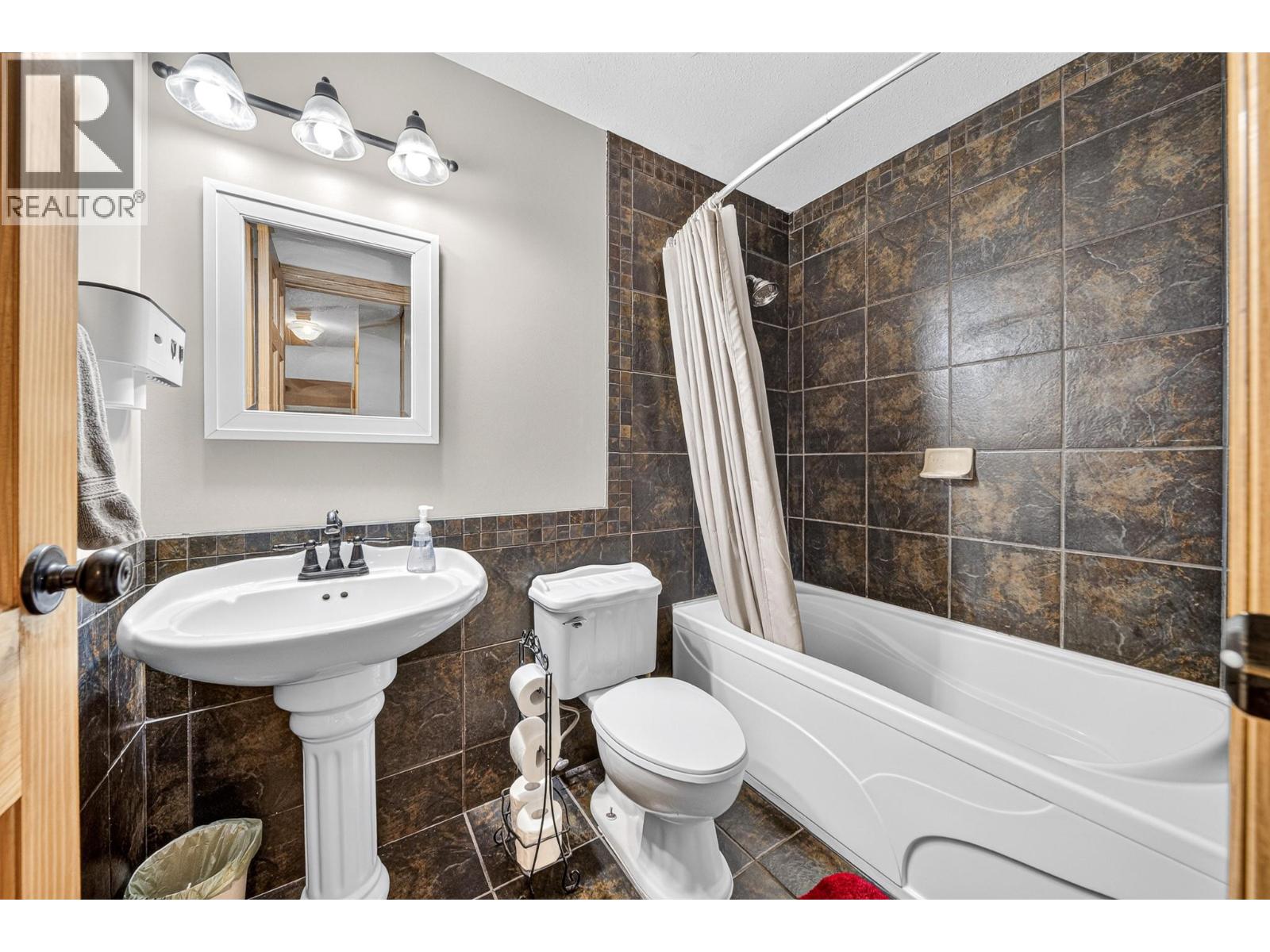 416 D-1286 Ponderosa Drive, Sparwood