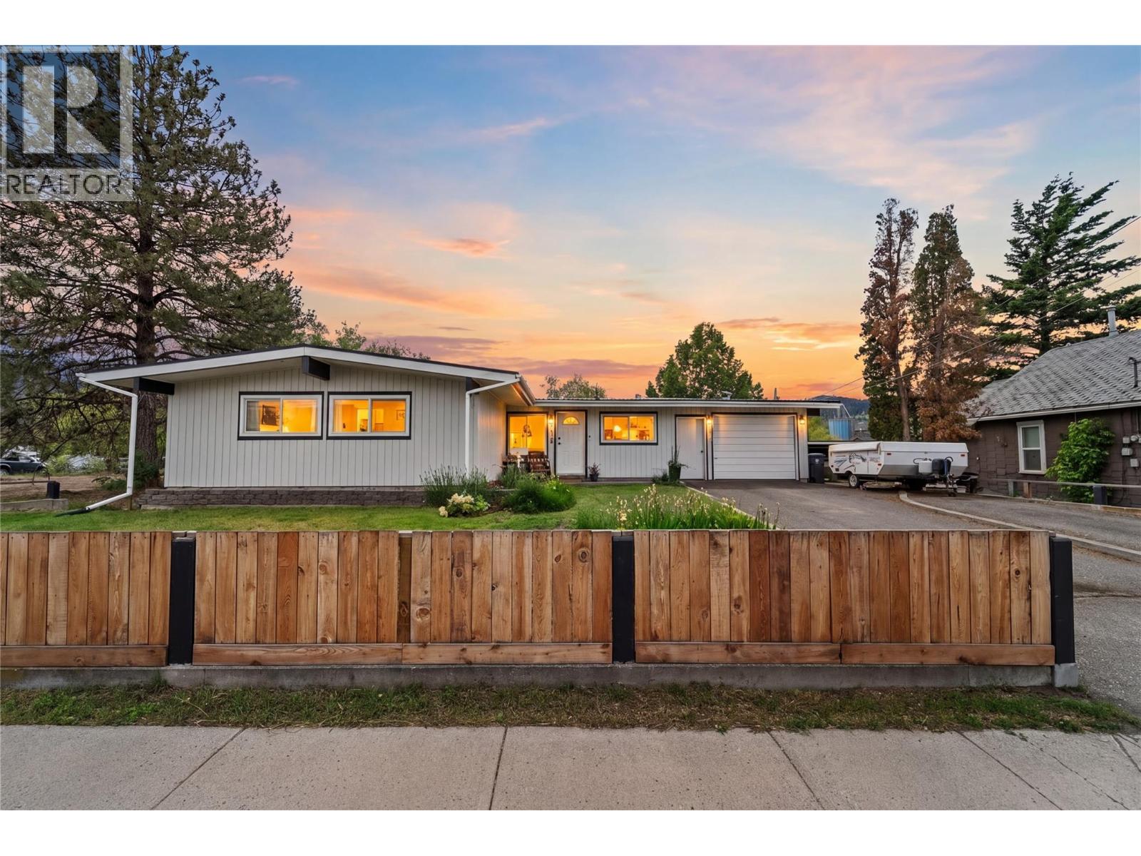 2388 COLDWATER Avenue - 1