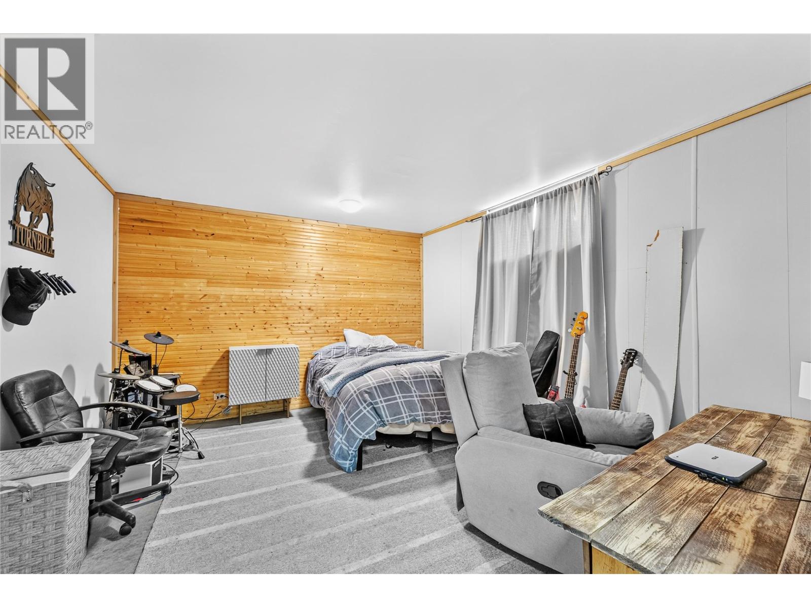 2388 COLDWATER Avenue - 19