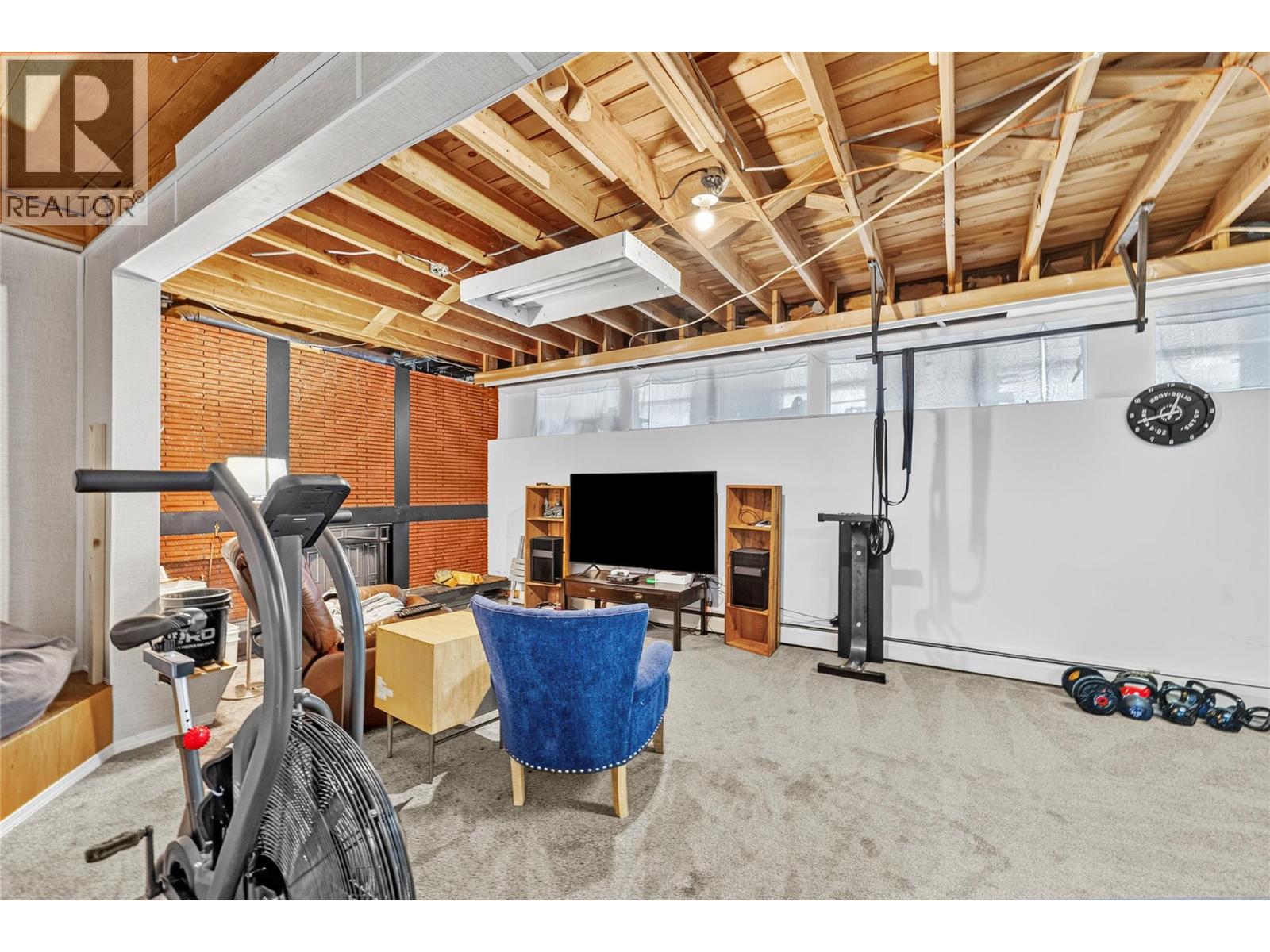 2388 COLDWATER Avenue - Image 21