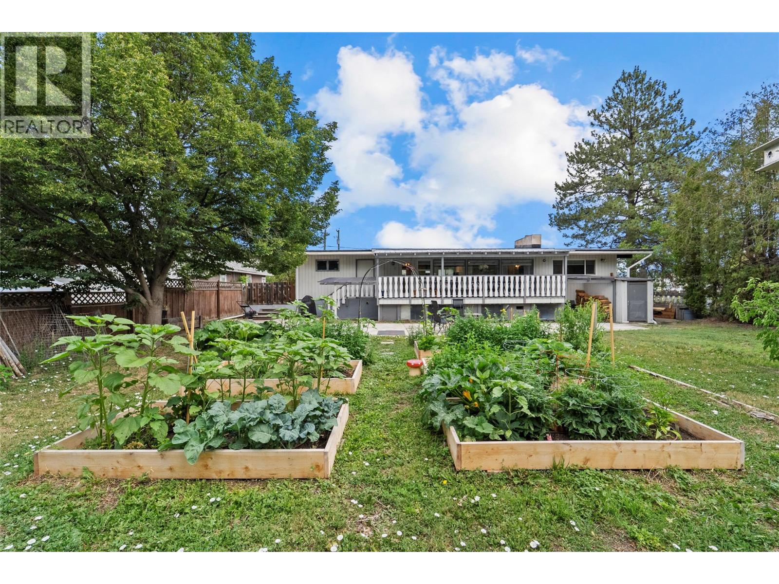 2388 COLDWATER Avenue - Image 32