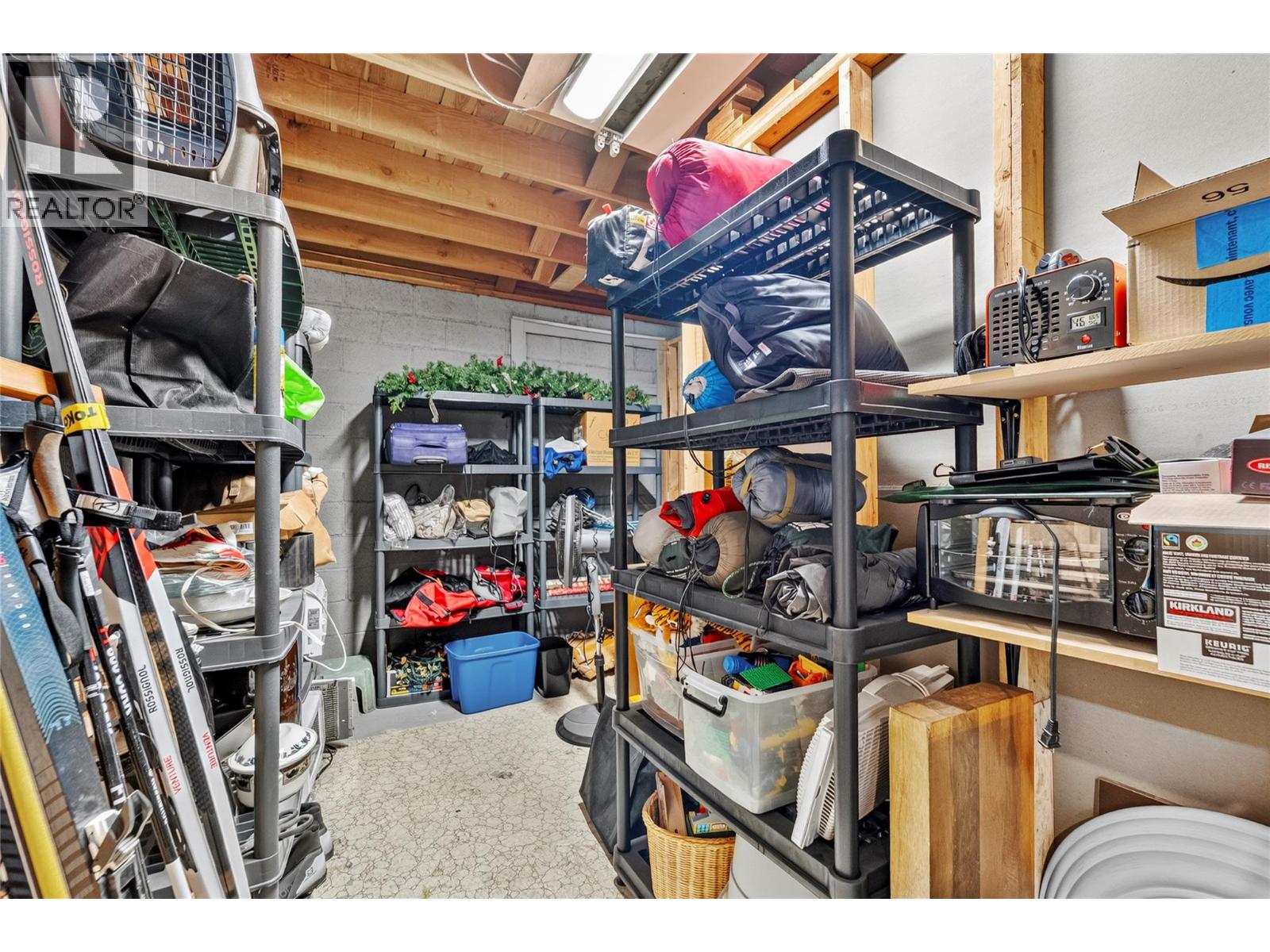 2388 COLDWATER Avenue - Image 38