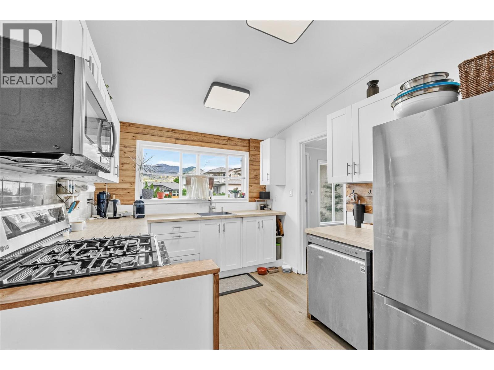 2388 COLDWATER Avenue - Image 5