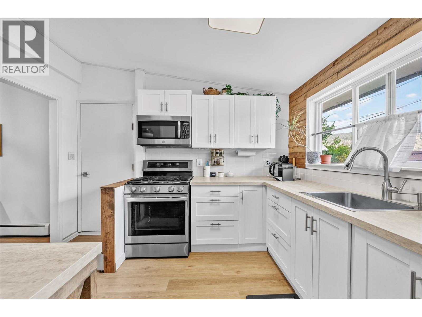 2388 COLDWATER Avenue - Image 6