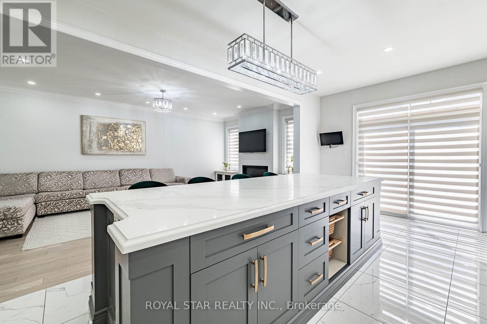 114 FOLGATE CRESCENT - 17