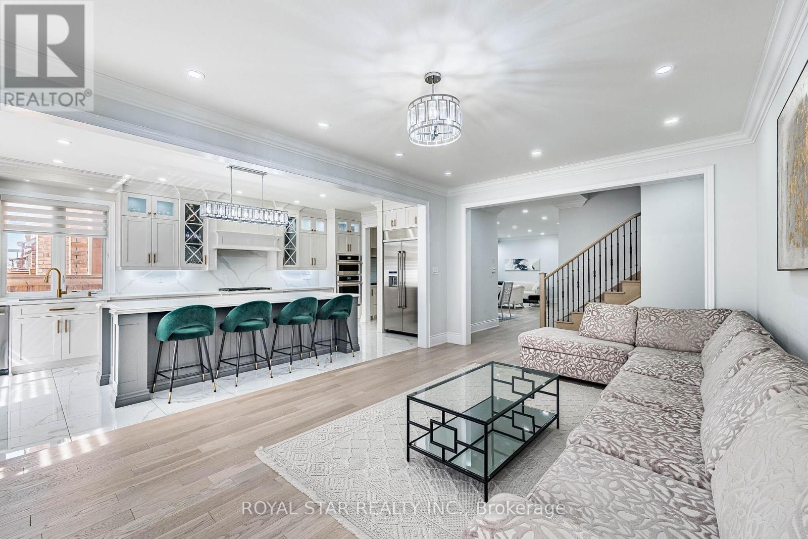 114 FOLGATE CRESCENT - 20