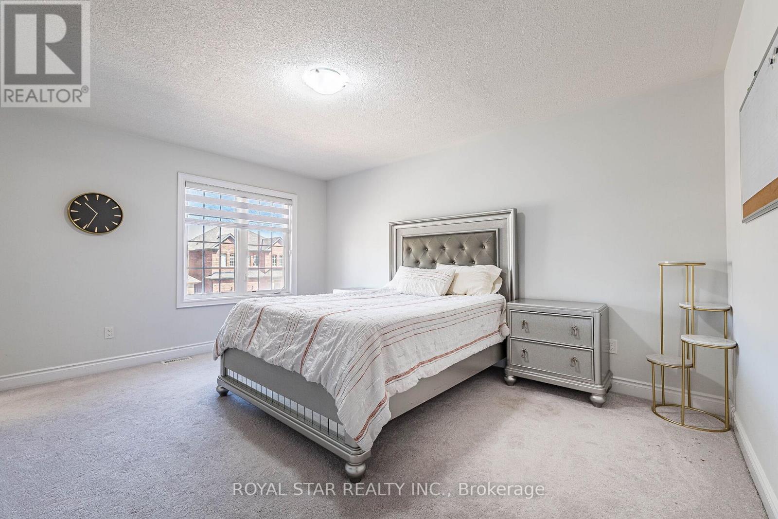 114 FOLGATE CRESCENT - 24