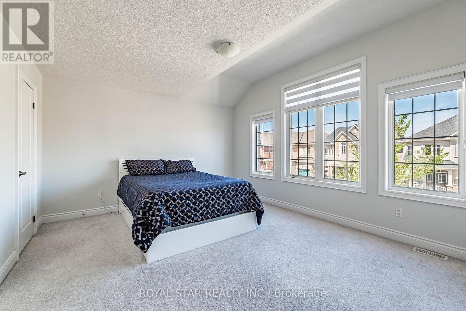 114 FOLGATE CRESCENT - 27