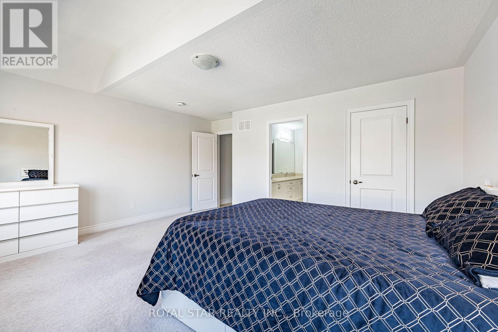 114 FOLGATE CRESCENT - 28