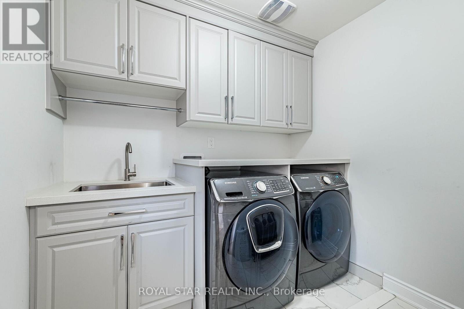 114 FOLGATE CRESCENT - 40