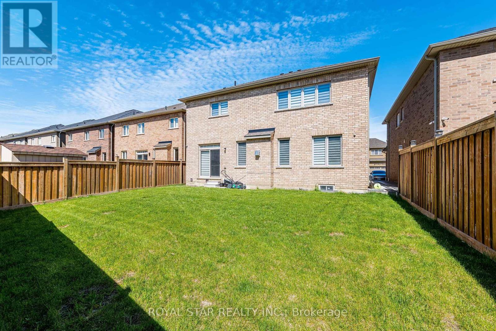 114 FOLGATE CRESCENT - 48