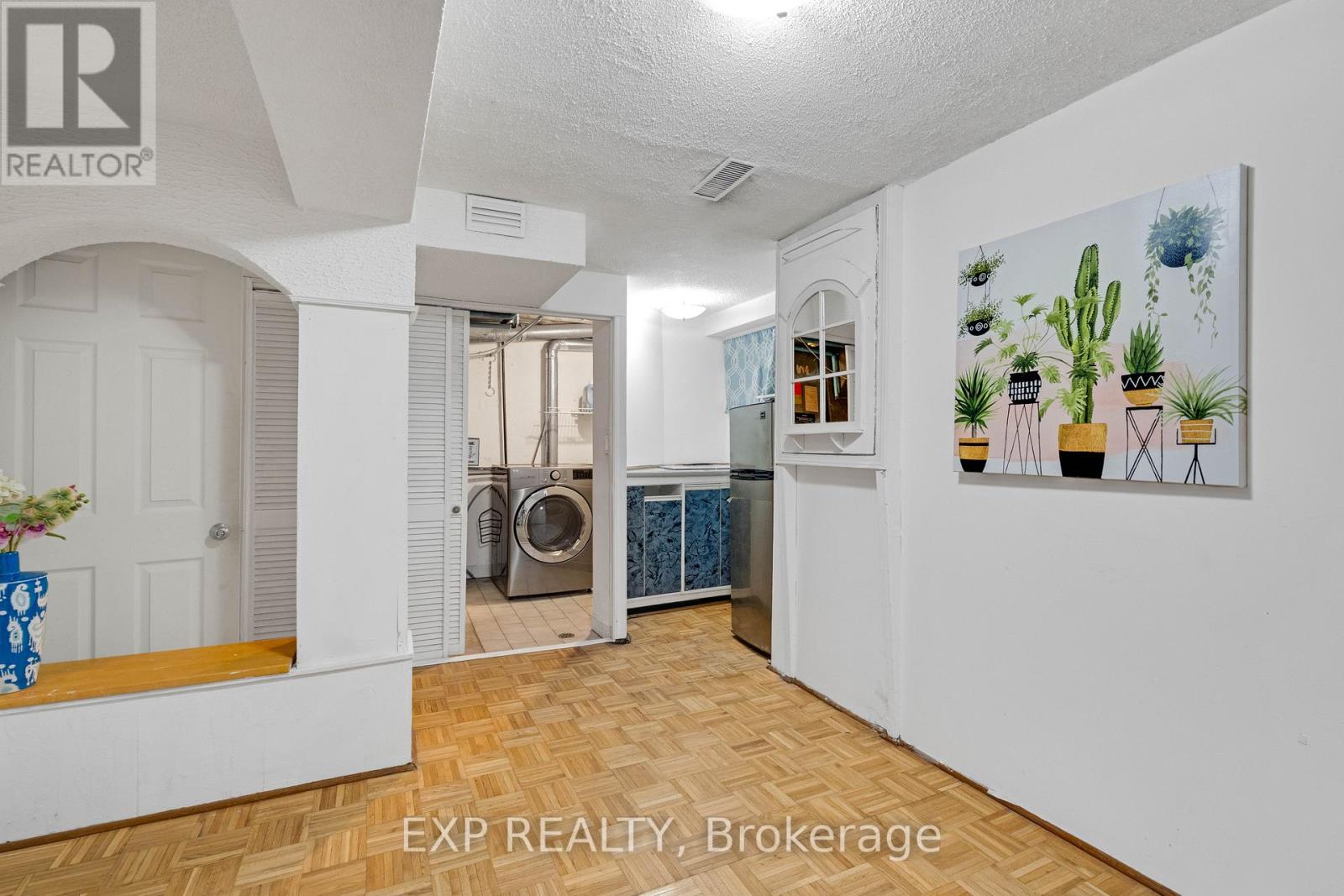#4 1180 MISSISSAUGA VALLEY BOULEVARD - 22