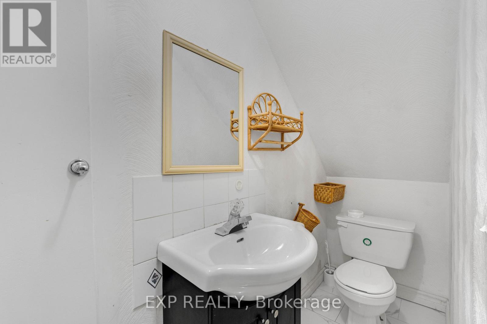 #4 1180 MISSISSAUGA VALLEY BOULEVARD - 23