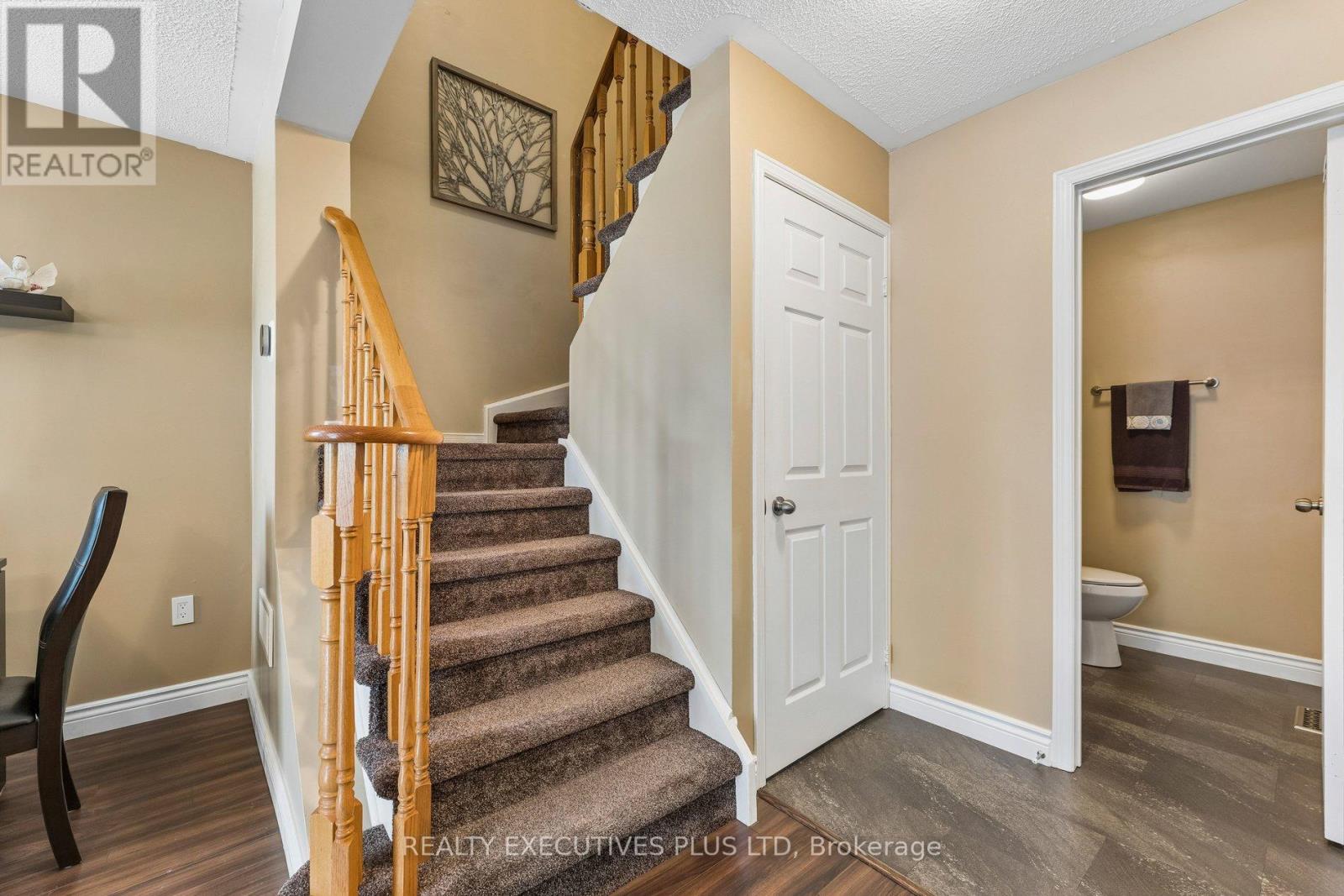 51 ASHBROOK WAY - 18
