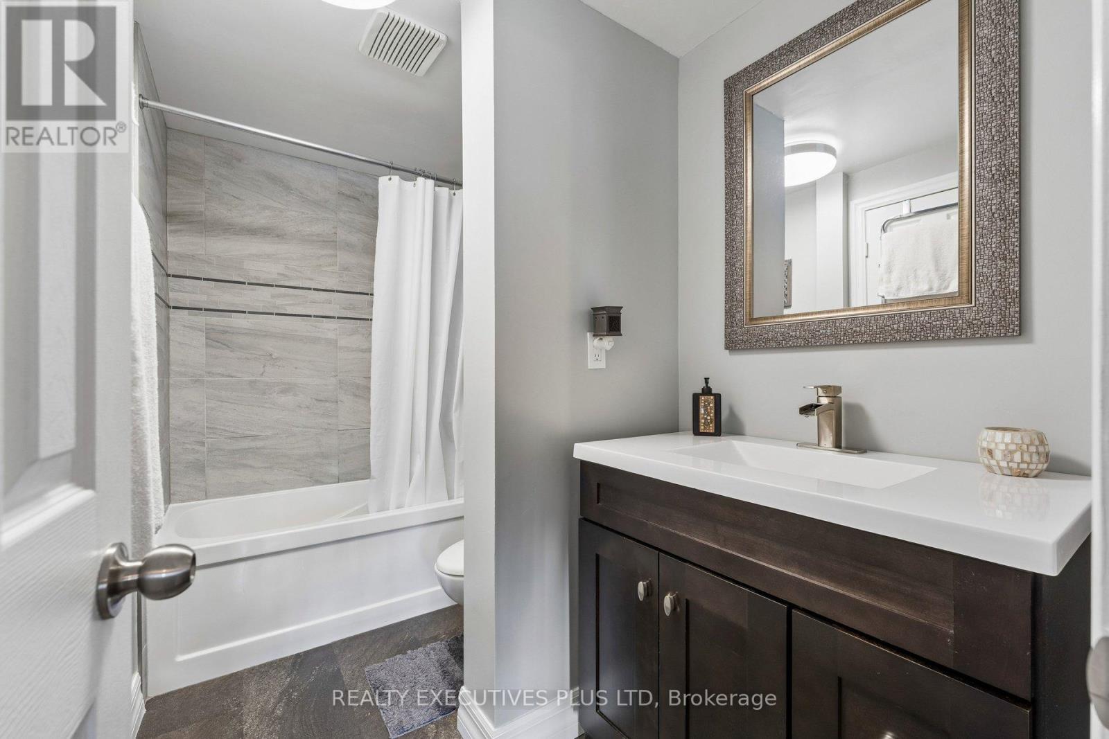51 ASHBROOK WAY - 23