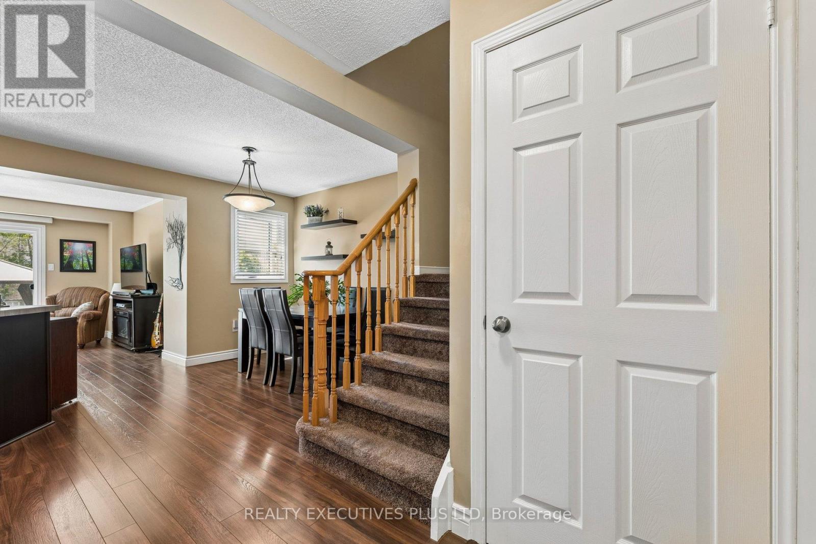 51 ASHBROOK WAY - 5