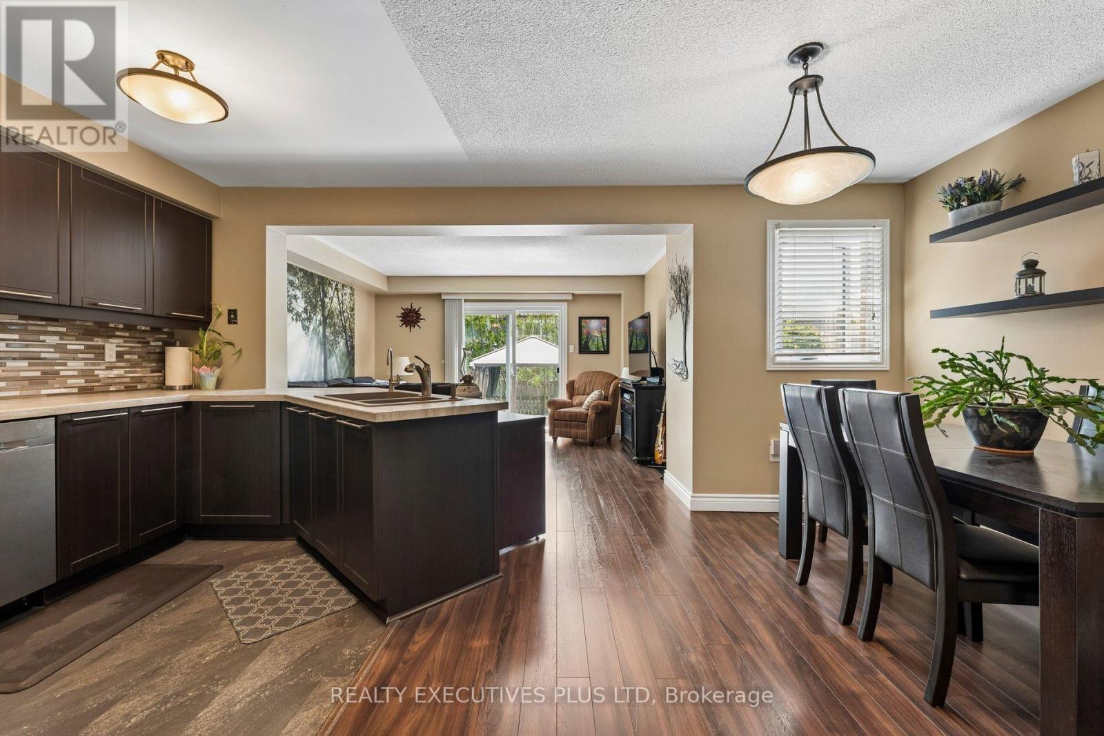 51 ASHBROOK WAY - 6