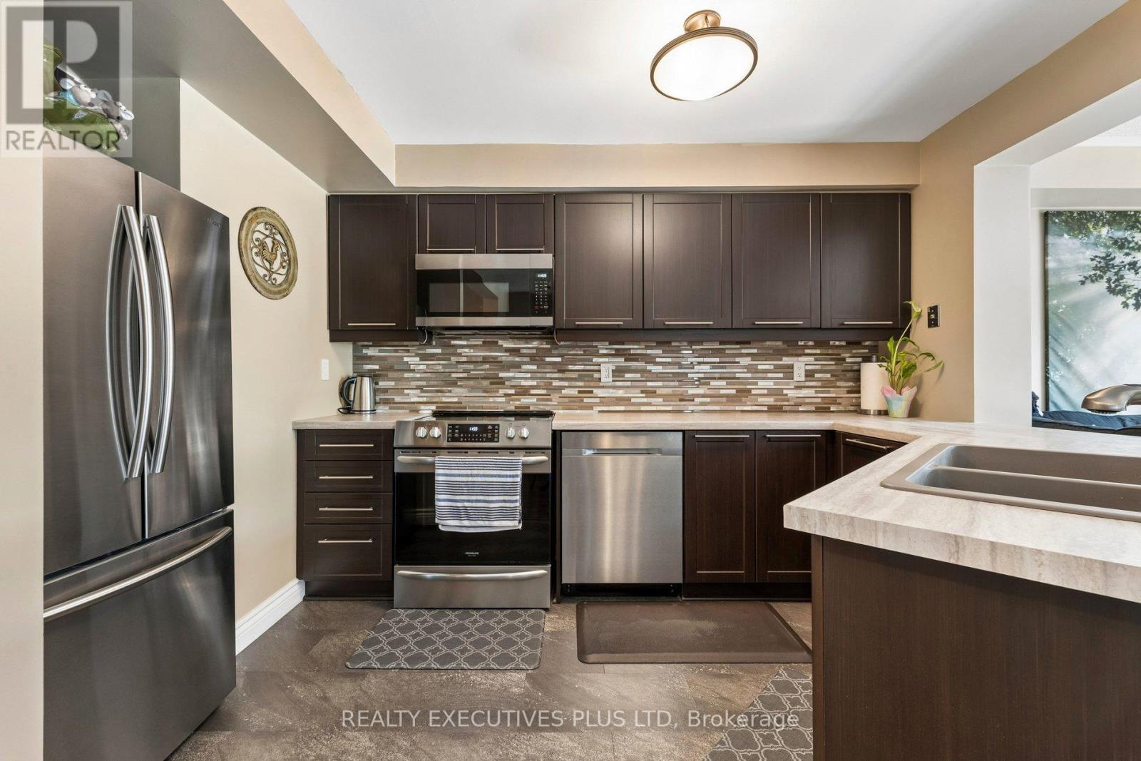 51 ASHBROOK WAY - 8