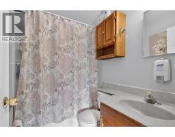 Kitchen/Dining room - 124 Redmond Street, Moncton, NB E1A3J7 Photo 10