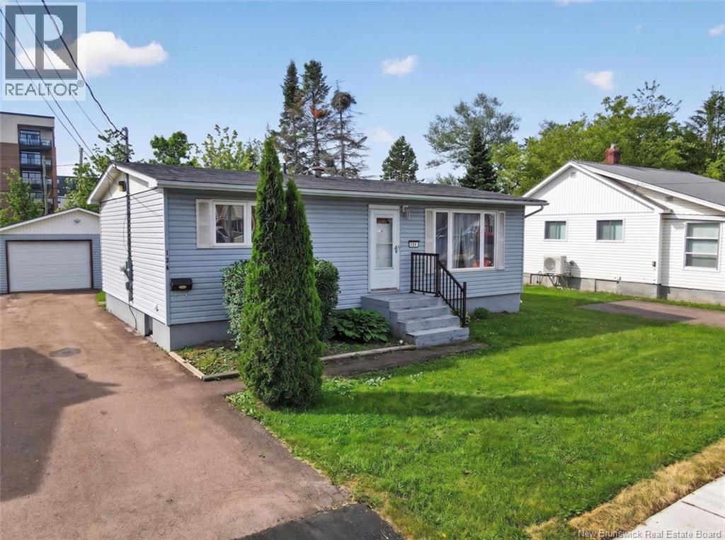 124 REDMOND Street - 1