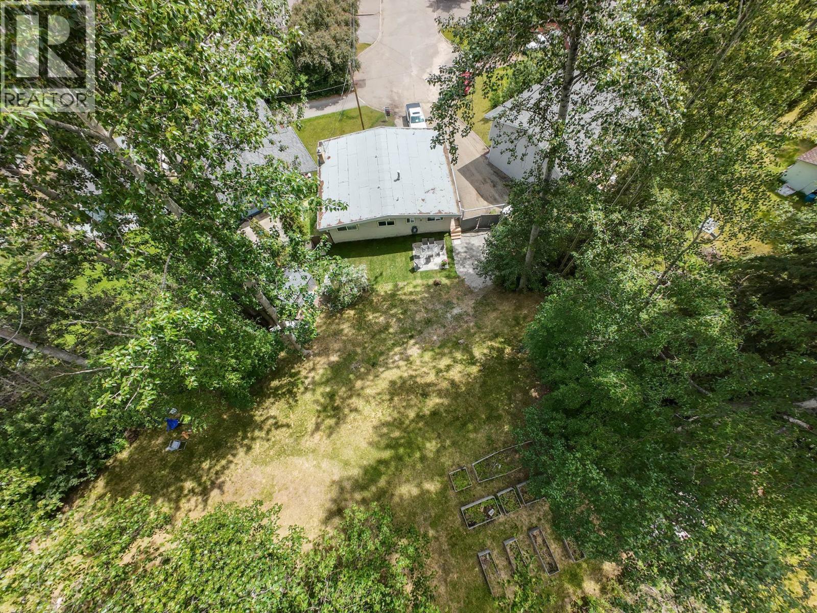 120 LINDSAY STREET - 26