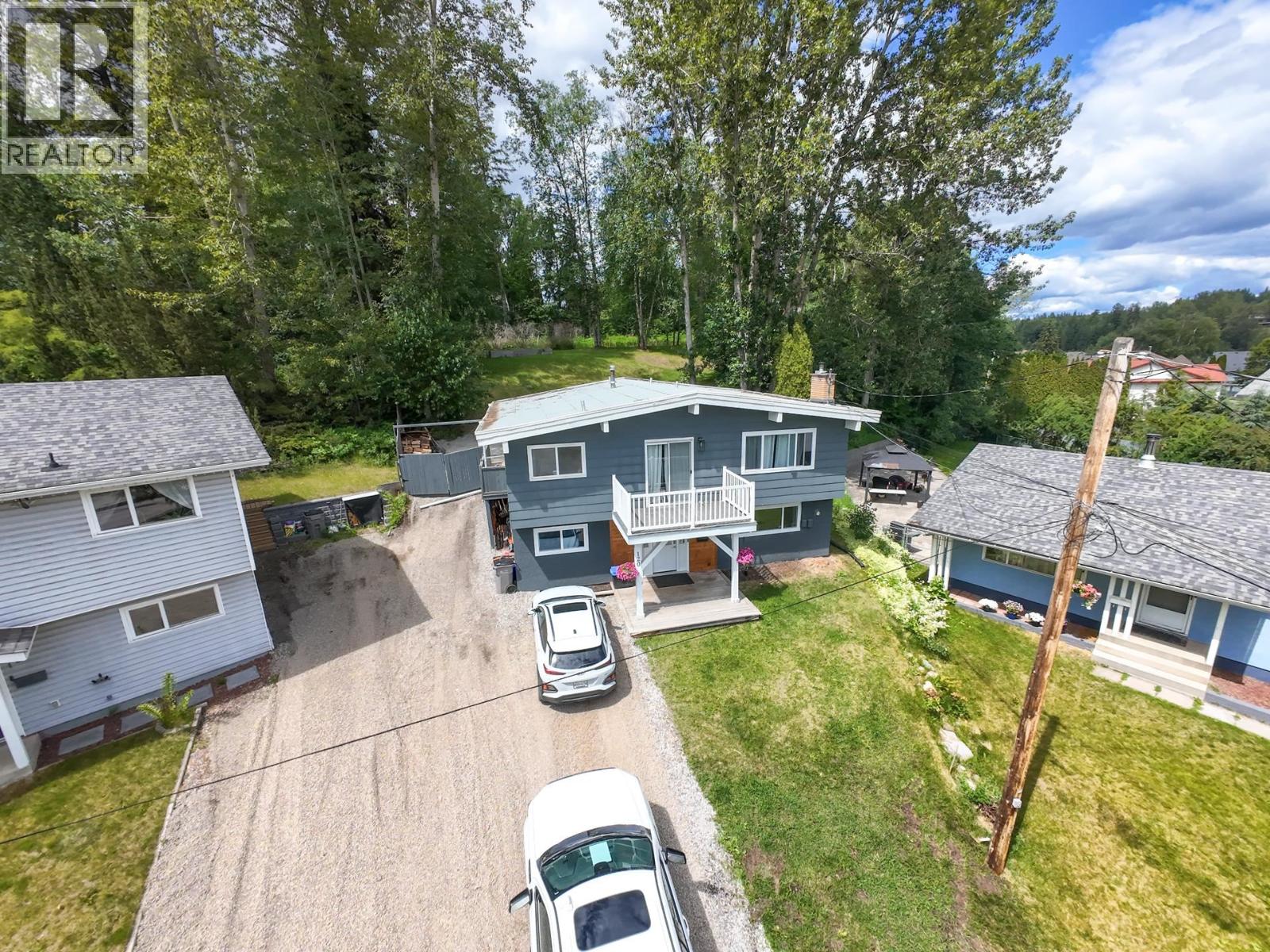 120 LINDSAY STREET - 32