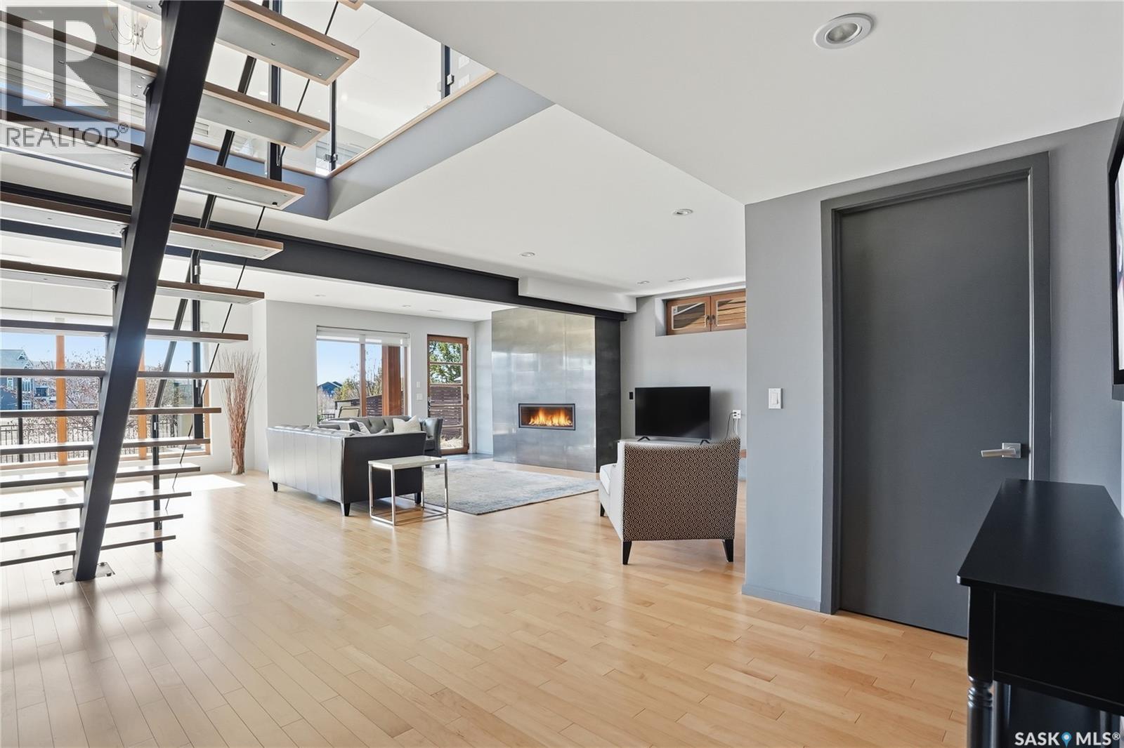 254 Whalley CRESCENT - 44
