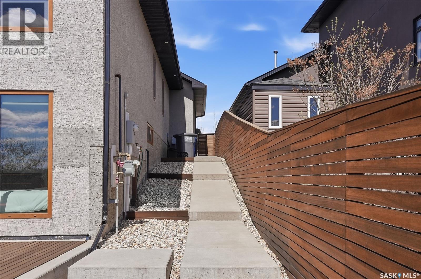 254 Whalley CRESCENT - 64