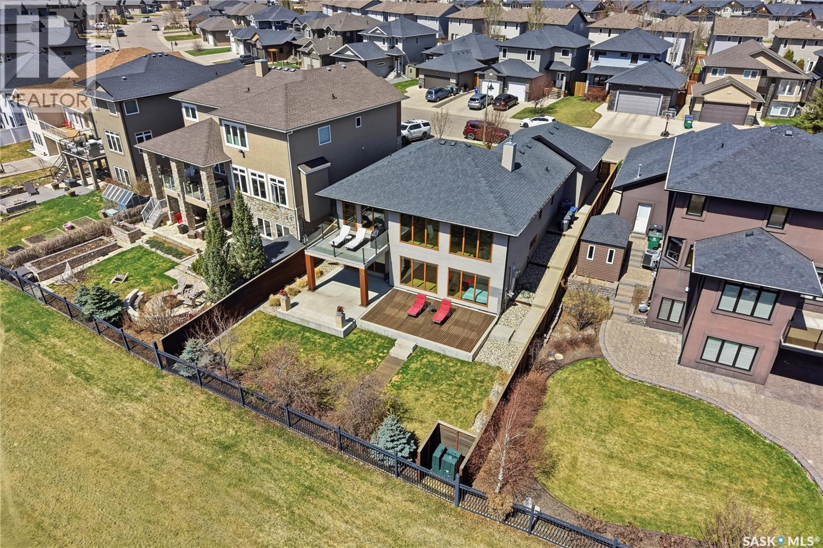 254 Whalley CRESCENT - 68