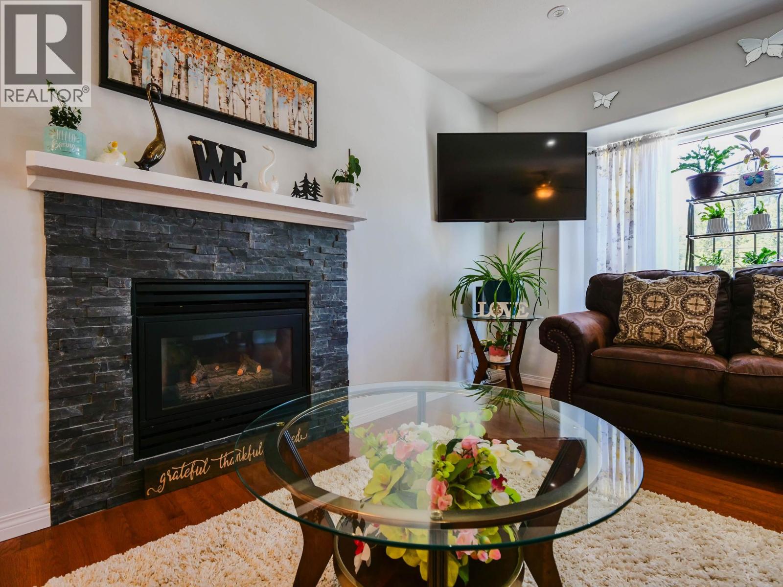 136 N GROSZ ROAD - 2