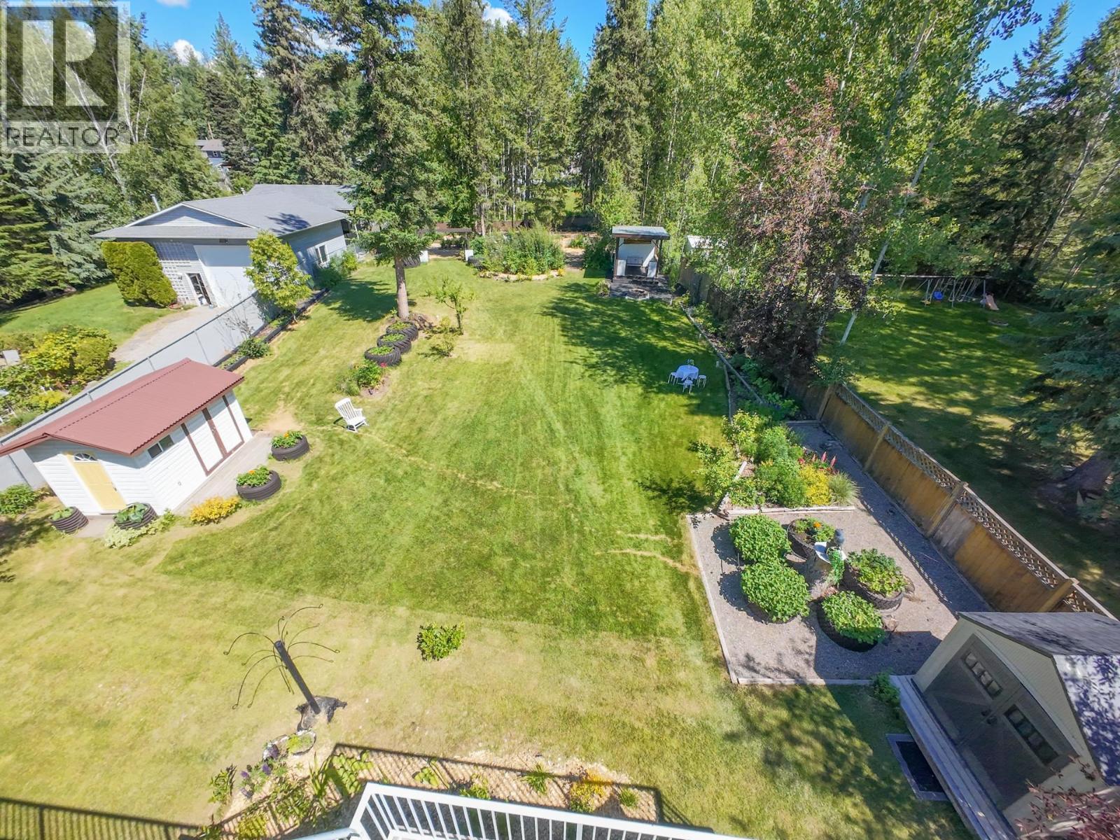 136 N GROSZ ROAD - 33