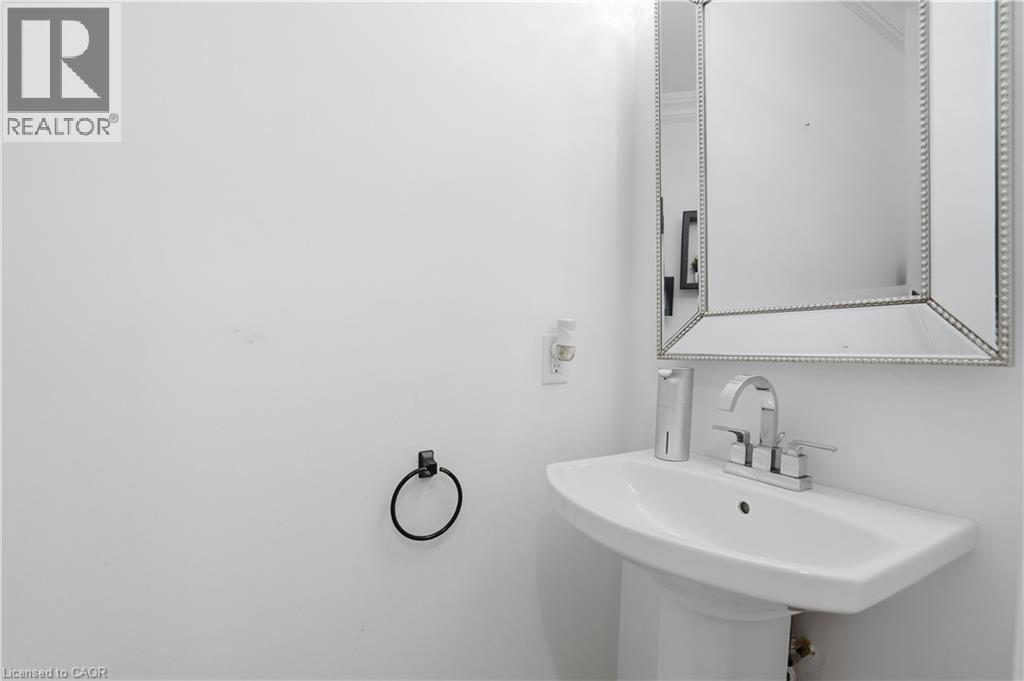 111 AUBREY Avenue - 22