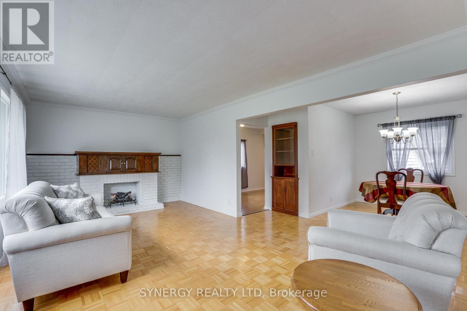266 ADELAIDE STREET - 4