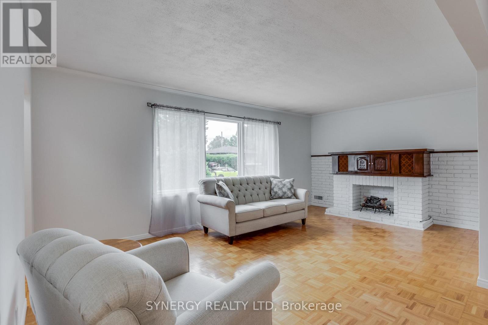 266 ADELAIDE STREET - 5