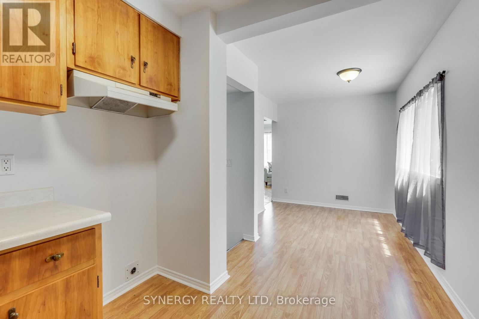 266 ADELAIDE STREET - 8
