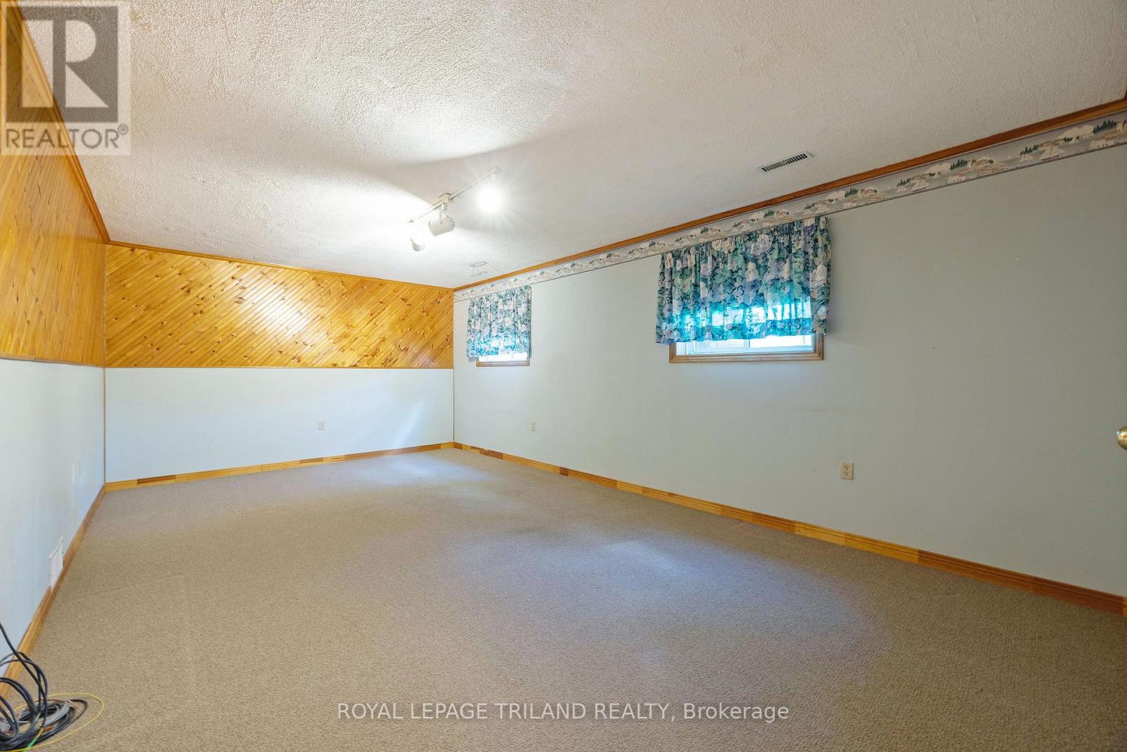 597 SEBURN DRIVE - 22