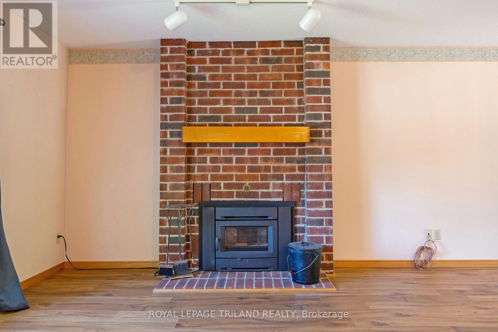 597 SEBURN DRIVE - 6