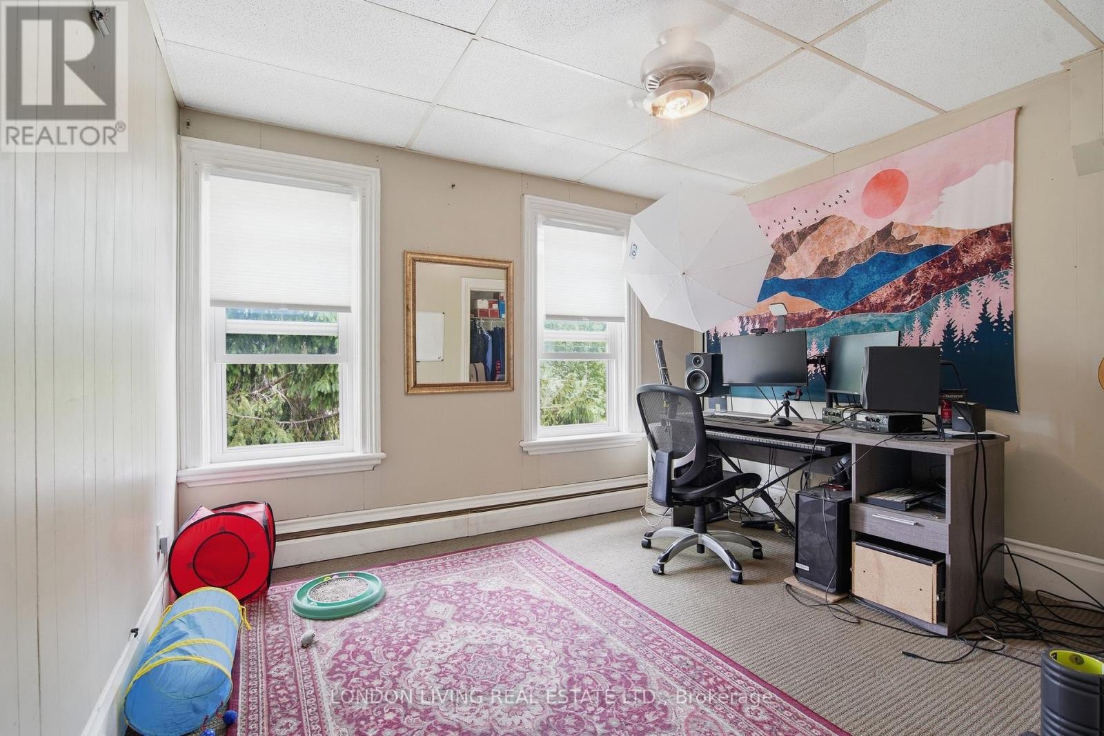 485 ENGLISH STREET - 13
