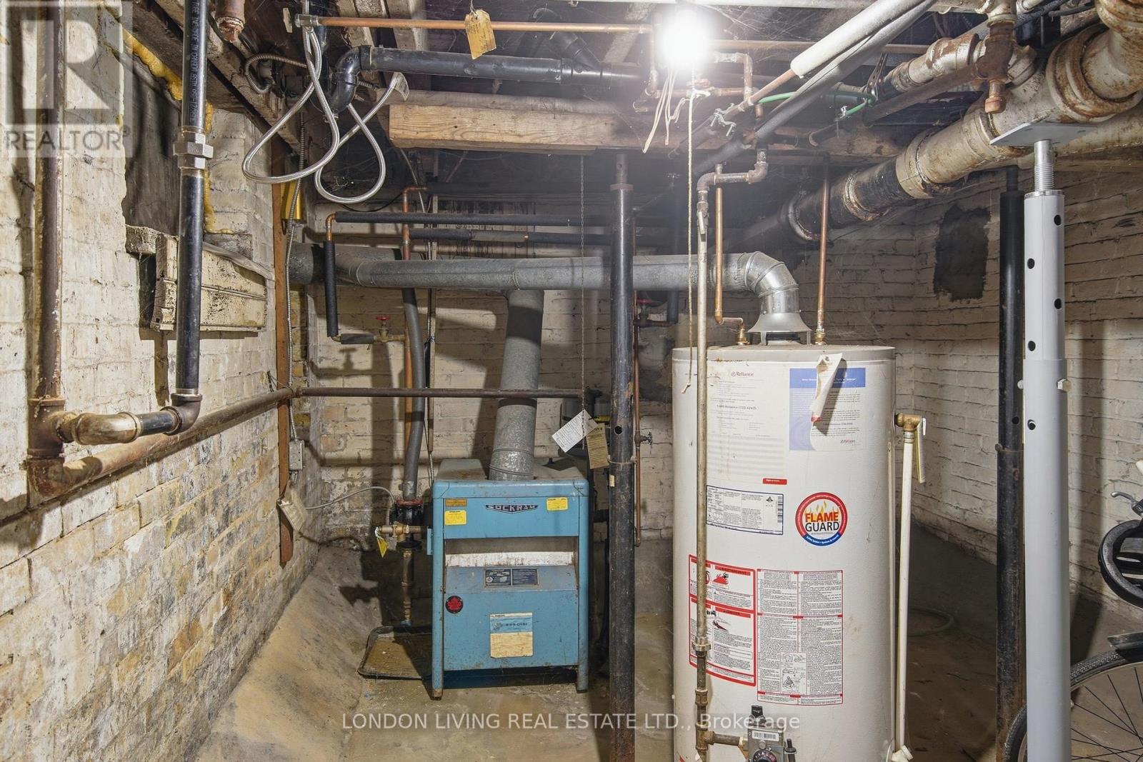 485 ENGLISH STREET - 28