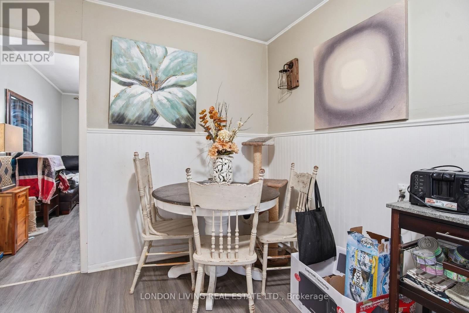 485 ENGLISH STREET - 34