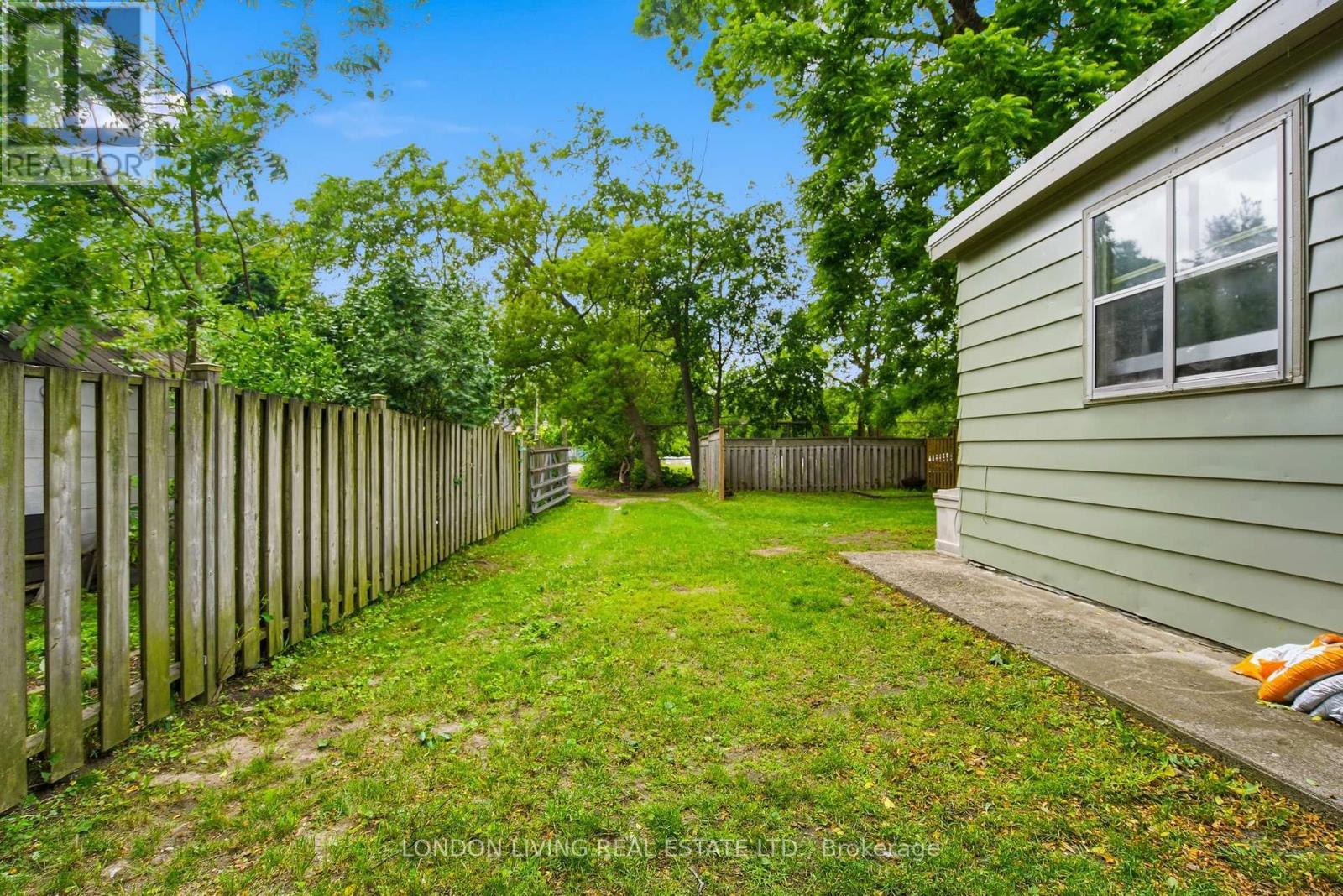 485 ENGLISH STREET - 40