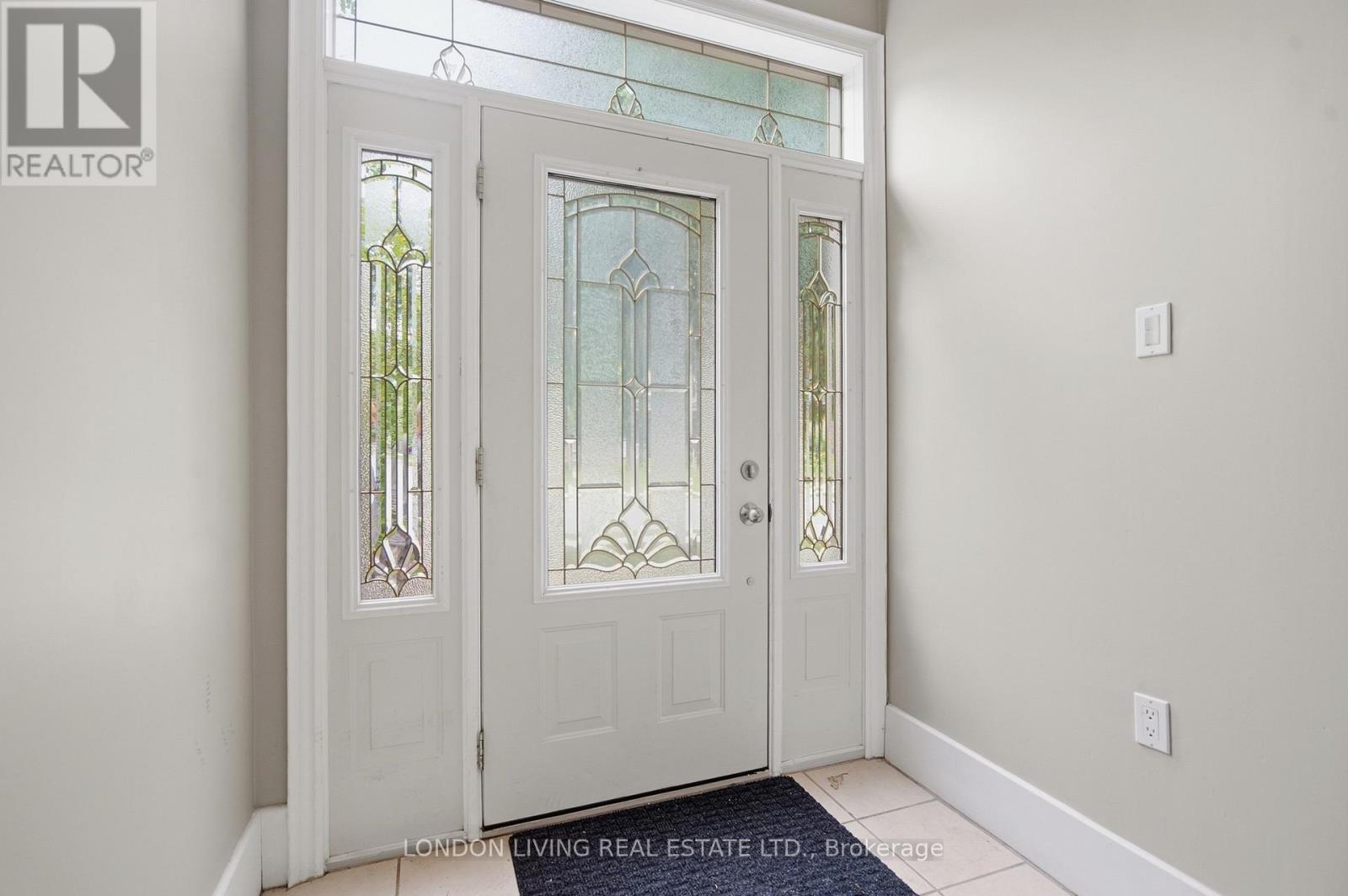 485 ENGLISH STREET - 7