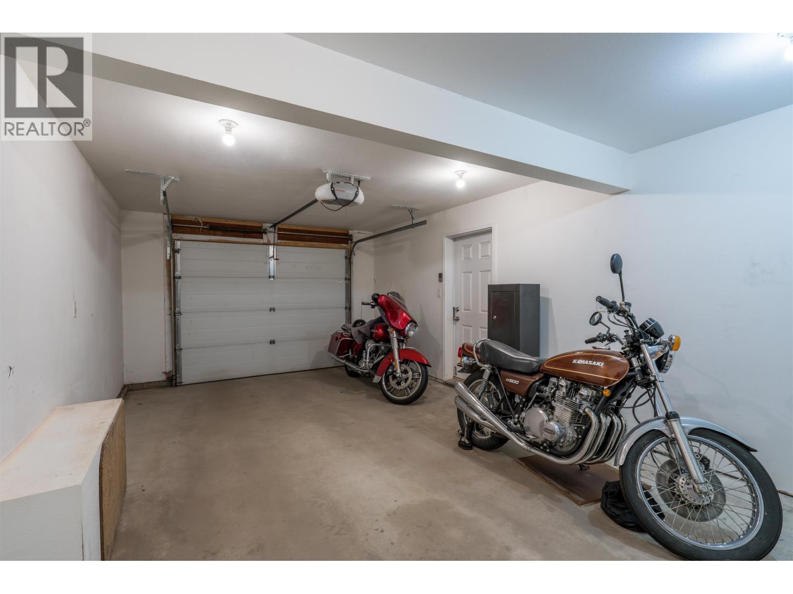 Photo 17 of 25 — 118 4404 5TH AVENUE · Prince George, BC