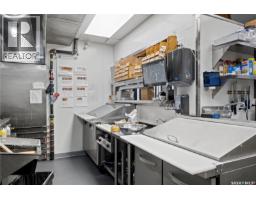 4550 Albert Street, Regina, SK S4S6B4 Photo 13