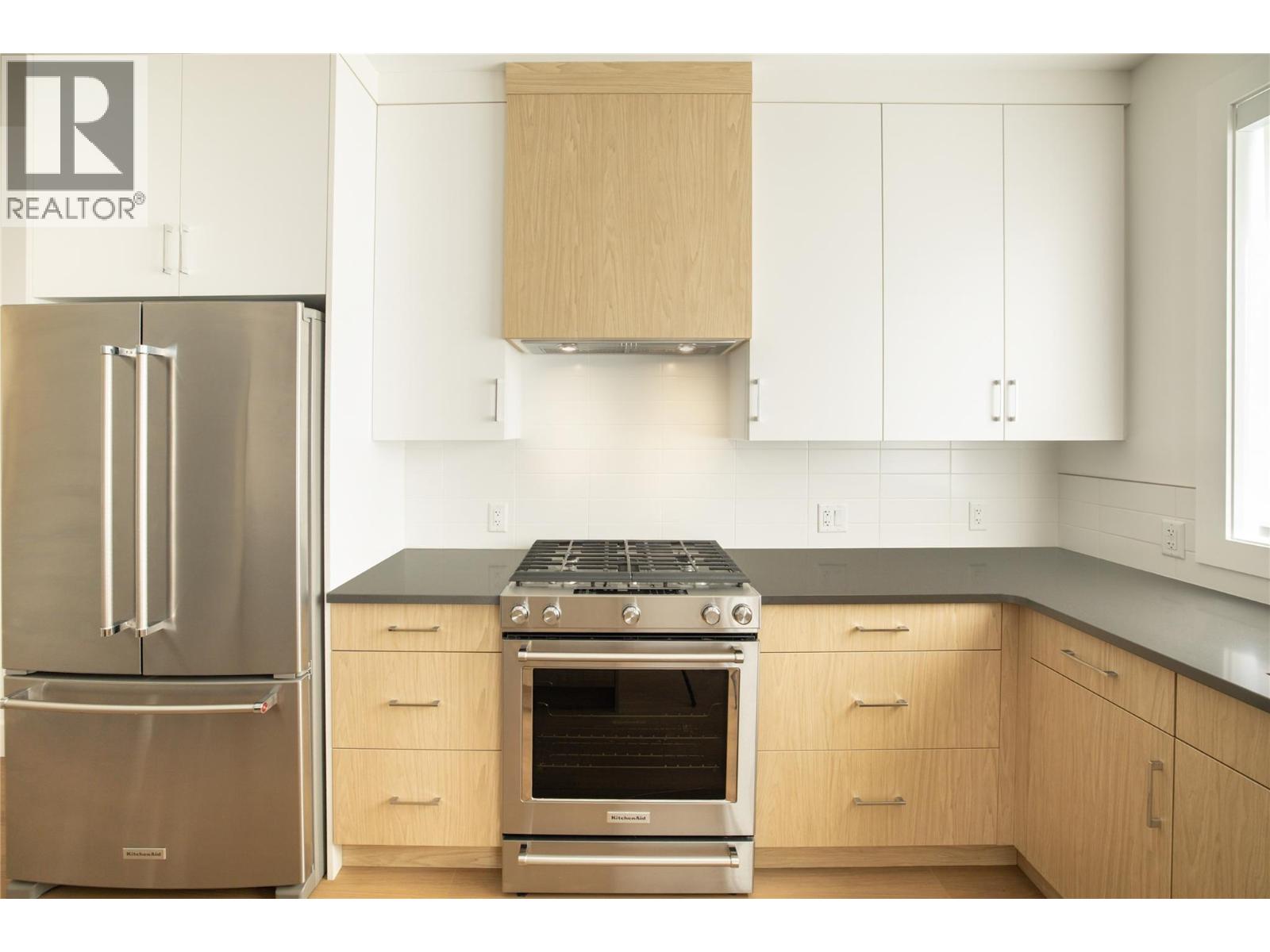 160 2100 Campbell Place, West Kelowna