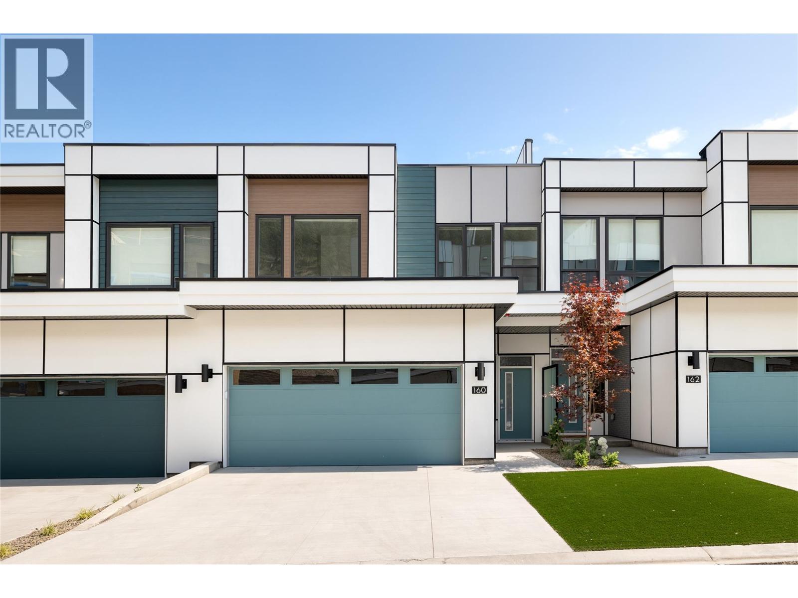 160 2100 Campbell Place, West Kelowna